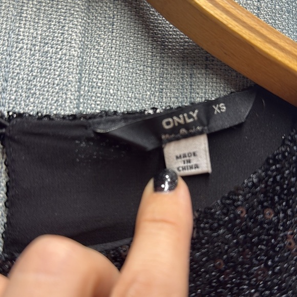 🇺🇸 ONLY Elegant Black Sequin Top size XS - Picture 6 of 10